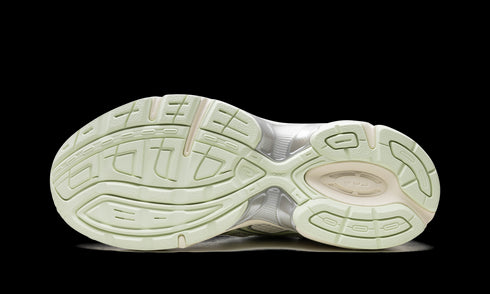 GEL-1130 WMNS "Silver / Green"
